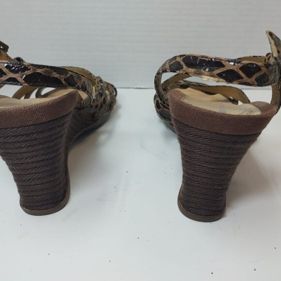 ROCKPORT Snake Print Slip-On Strappy Wedge Sandals Summer Shoes Black Brown 9M - Picture 4 of 9